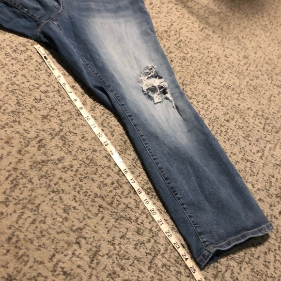 Torrid Denim “We Swear by the Fit” Ripped Blue Jeans Size 22 - Picture 8 of 8